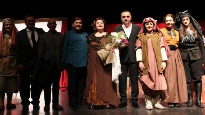 Kuvay-ı Milliye kadınları ayakta alkışlandı