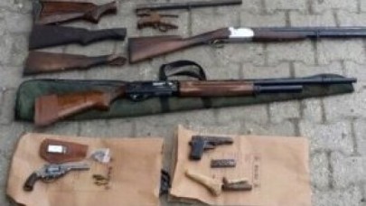 Jandarmadan Silah Tacirlerine Baskın