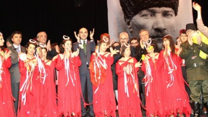 68 engelli genç Son Adım Cumhuriyeti sergiledi