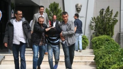 Motosiklet Hırsızları Yakayı Ele Verdi