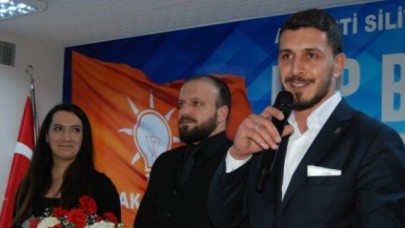 AK GENÇLER DESTANI YAŞATTI