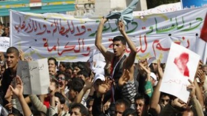 Irak'ta 'Öfke günü'nde kanlı geçiyor