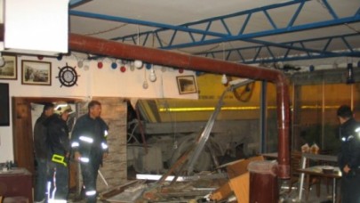 Kamyon dükkanı talan etti: 1 ölü 1 yaralı