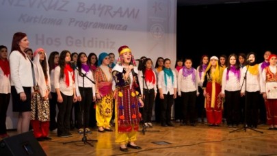 NEVRUZ KÜÇÜKÇEKMECE’DE COŞKUYLA KUTLANDI