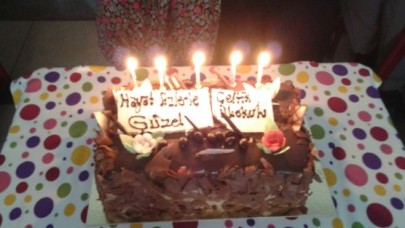 MİNİK YÜREKLER YAŞLILARI UNUTMADI