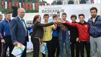 Beylikdüzünün Yetenekleri Başkanlık Kupası İçin Koştu