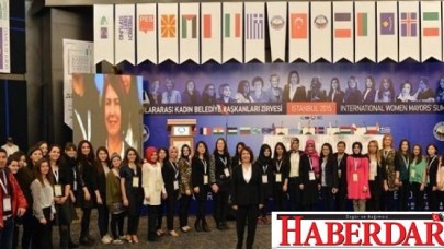 Demokratik haklarımızı Atatürke borçluyuz