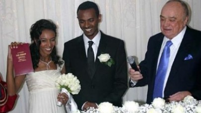 Elvan dünya evine girdi