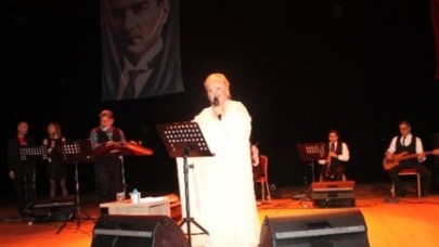 Beylikdüzünde Neşe Karaböcekle Noslaji Rüzgarı