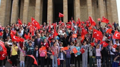Bakırköylü çocuklar Atamıza mektuplarını götürecek