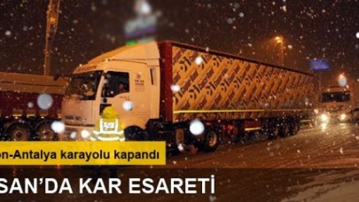 Afyonkarahisar’da ulaşıma kar engeli