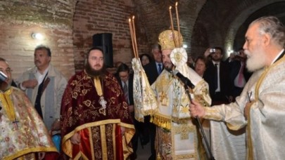 Baba oğul kutsal ruh adına