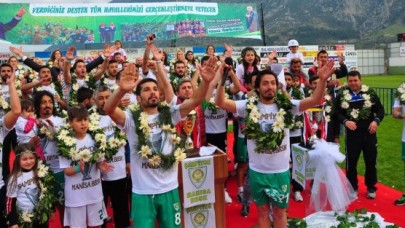 3. Ligin yenileri, zafer sarhoşu