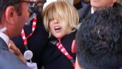 Gülben Ergen açılış sırasında baygınlık geçirdi