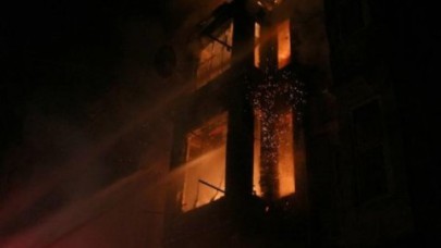 Alev alev yanan binada can pazarı