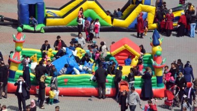 ÇOCUKLAR İÇİN TAM GÜN ŞENLİK