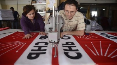 Seçimler Yaklaştıkça Bayrakçılar Siparişlere Yetişemiyor