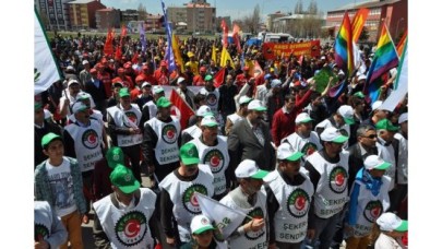 Kars 1 Mayıs’ında ‘Şeker Fabrikası’na dokunma talebi