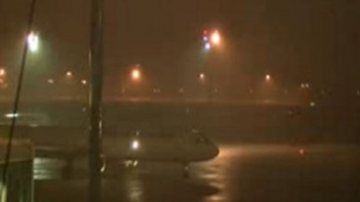 Şiddetli yağış hava ulaşımını da etkiledi