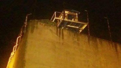 Nöbet tutan askerlere ateş açıldı!