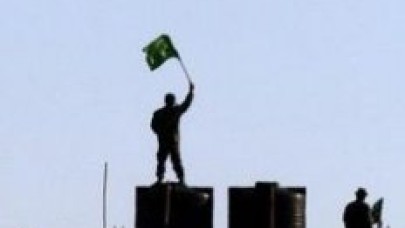 ABD gemileri Akdeniz’de, Libya'da çatışmalar sürüyor