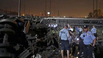 ABDde tren devrildi: 5 ölü