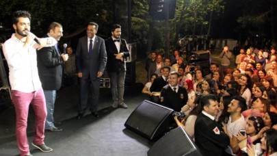 ÜNİVERSİTELİLERE FESTİVAL DOPİNGİ