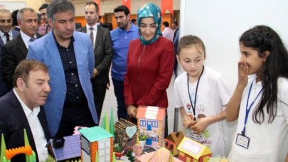 Geleceğin bilim adamları Esenyurtta yetişiyor