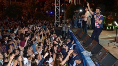 19 Mayıs Akşamında Çatalca’da Gençlerin Coşkusu Vardı