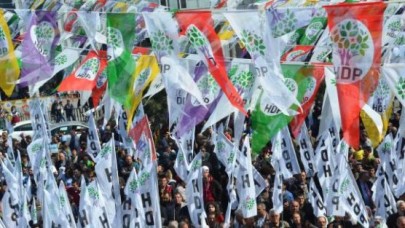 İstanbulda HDPye miting yasağı!