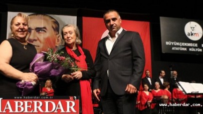 İnci Çayırlı’dan unutulmaz bir konser