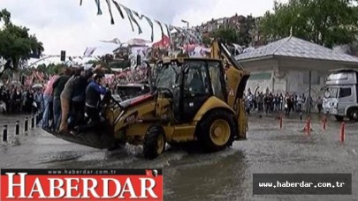 Üsküdarda denizle kara birleşti!