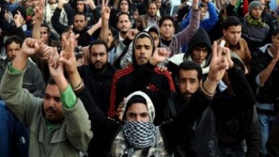 Muhalifler Batı'ya ilerliyor