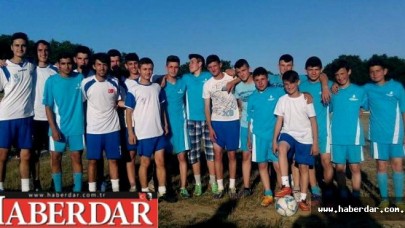 Sayalar’ın gençleri, Birinci Amatör’de