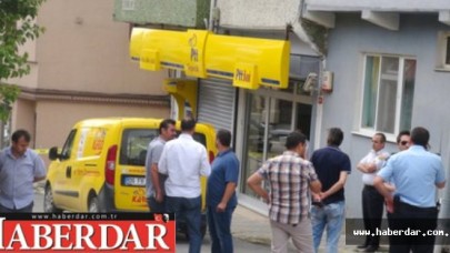 Büyükçekmecede Para Nakil Aracını Soydular