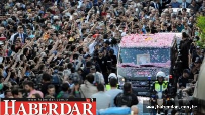 Ispartada Süleyman Demirel izdihamı