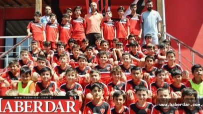 İdmanyurdu, yıldızlara kapılarını açtı