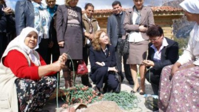 Büyükanneler, torunlarından ileri