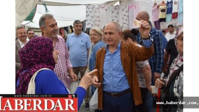Akgün’den Cumartesi Pazarı’na ani denetim