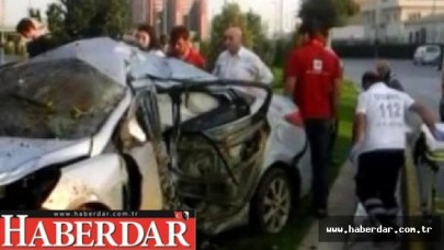 Otomobil Direğe Çarptı: 3 Yaralı