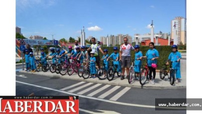 ÇOCUKLARA BİSİKLET EĞİTİMİ