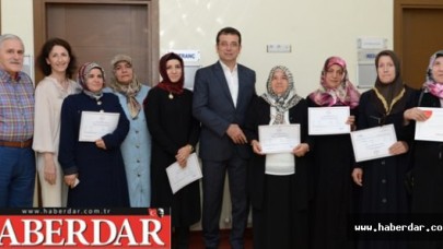 Anneler okuma yazma öğrendi