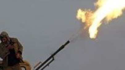 Libya’da karışıklık sürerken Kaddafi istila uyarısı yaptı