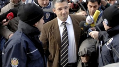 Şener 2009'dan beri dinleniyormuş!