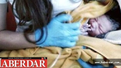 Doğum Sancısı Başlayan Kadın Otomobilde Doğum Yaptı