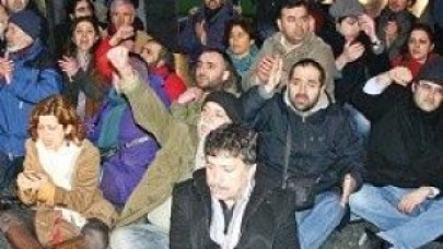 Meslektaş dayanışması