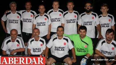 Önce iftar, sonra futbol