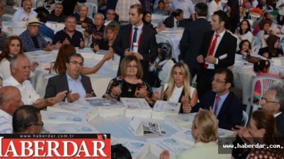 Kadir Gecesinde 10 Bin Vatandaş Birlikte İftar Yaptı