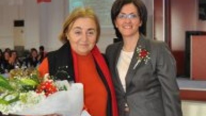 Herkes propagandasını kadın üzerinden yapıyor