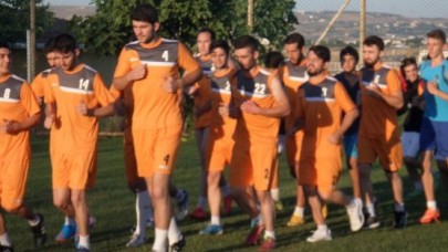 Selimpaşaspor sahaya indi